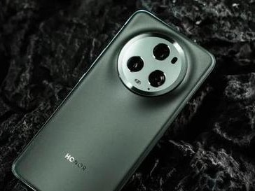 华为荣耀8黑色——高性能与时尚的完美结合（一款引领手机时尚潮流的黑科技利器）