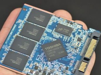 东芝Q300装系统的全面指南（轻松快速地为东芝Q300安装系统）