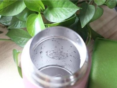Yeeho智能焖烧杯——打造健康智能生活新体验（一杯焖烧，满满的健康味道）