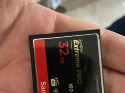 闪迪32G内存卡（体验闪迪内存卡带来的速度和容量突破）